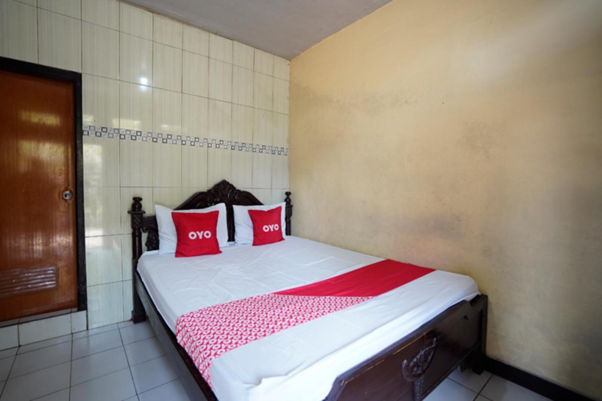 Oyo 927 Carina Hotel Claket Bagian luar foto