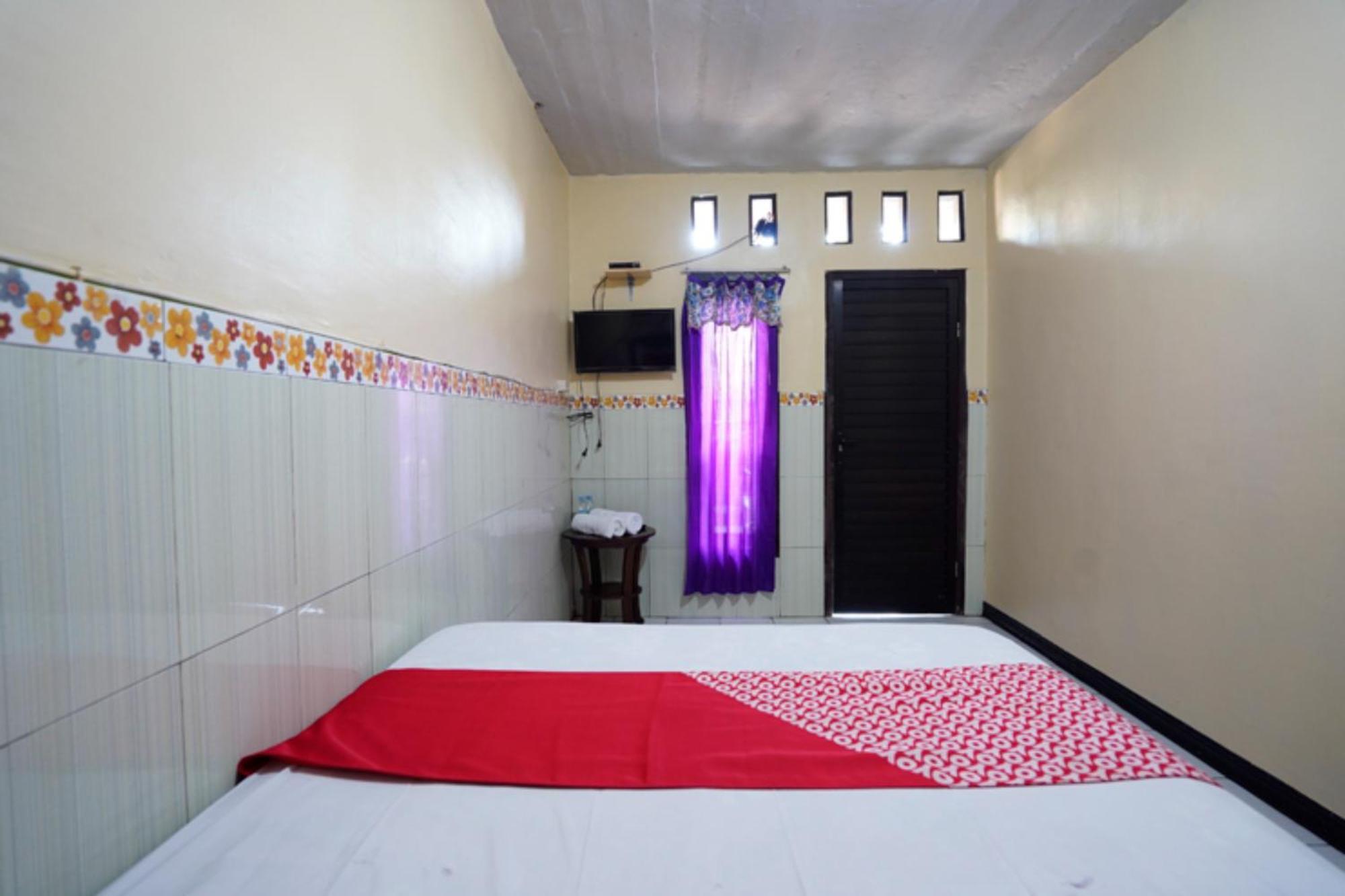 Oyo 927 Carina Hotel Claket Bagian luar foto